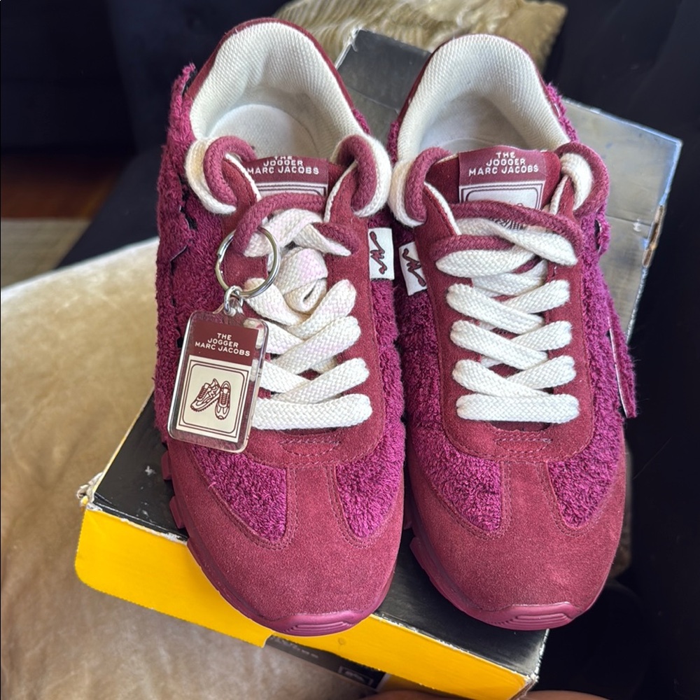THE TERRY JOGGER BORDEAUX size 7 - Picture 3 of 10